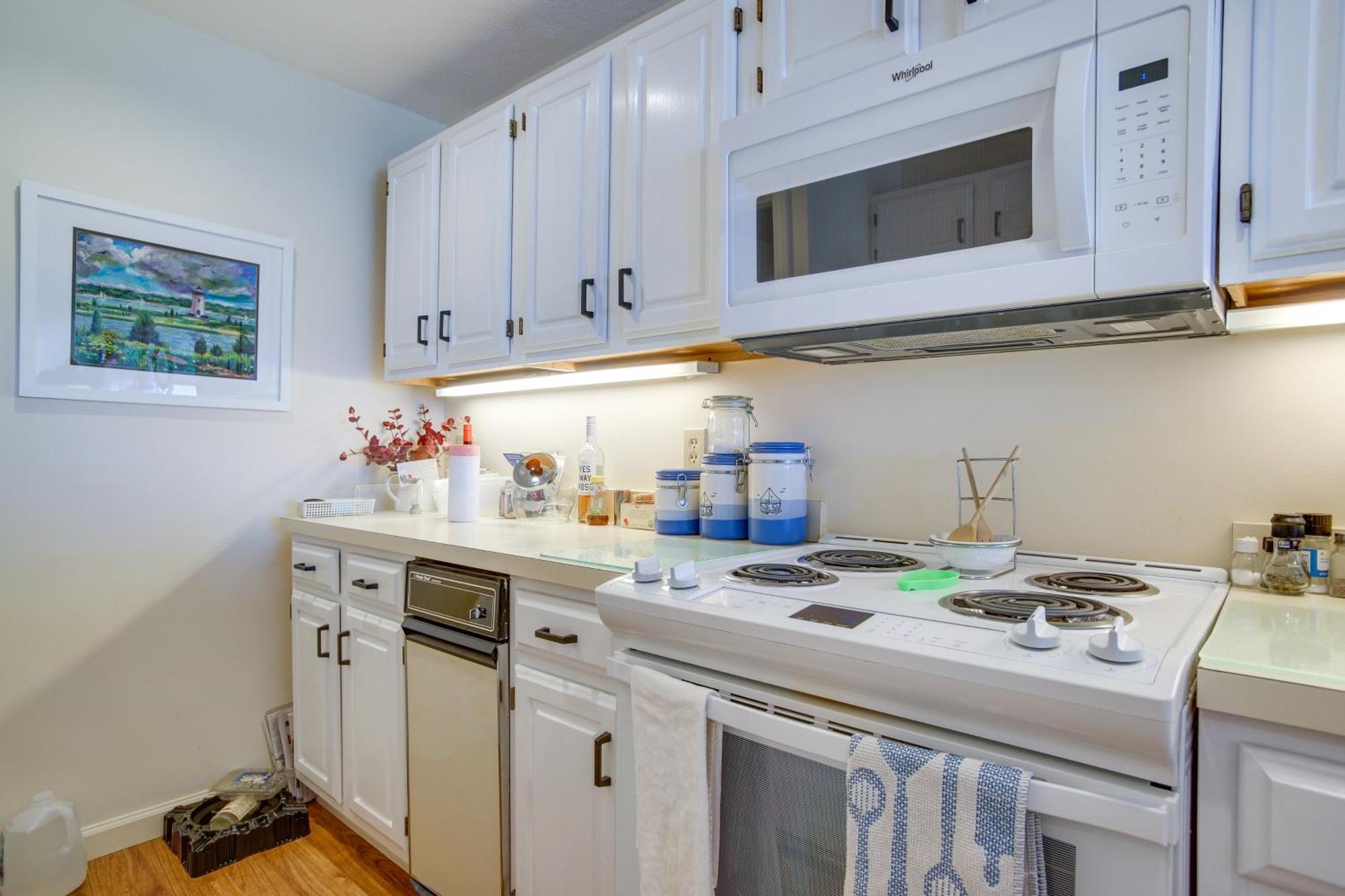 Breezy Oak Bluffs Condo - Steps To Inkwell Beach! Eksteriør bilde