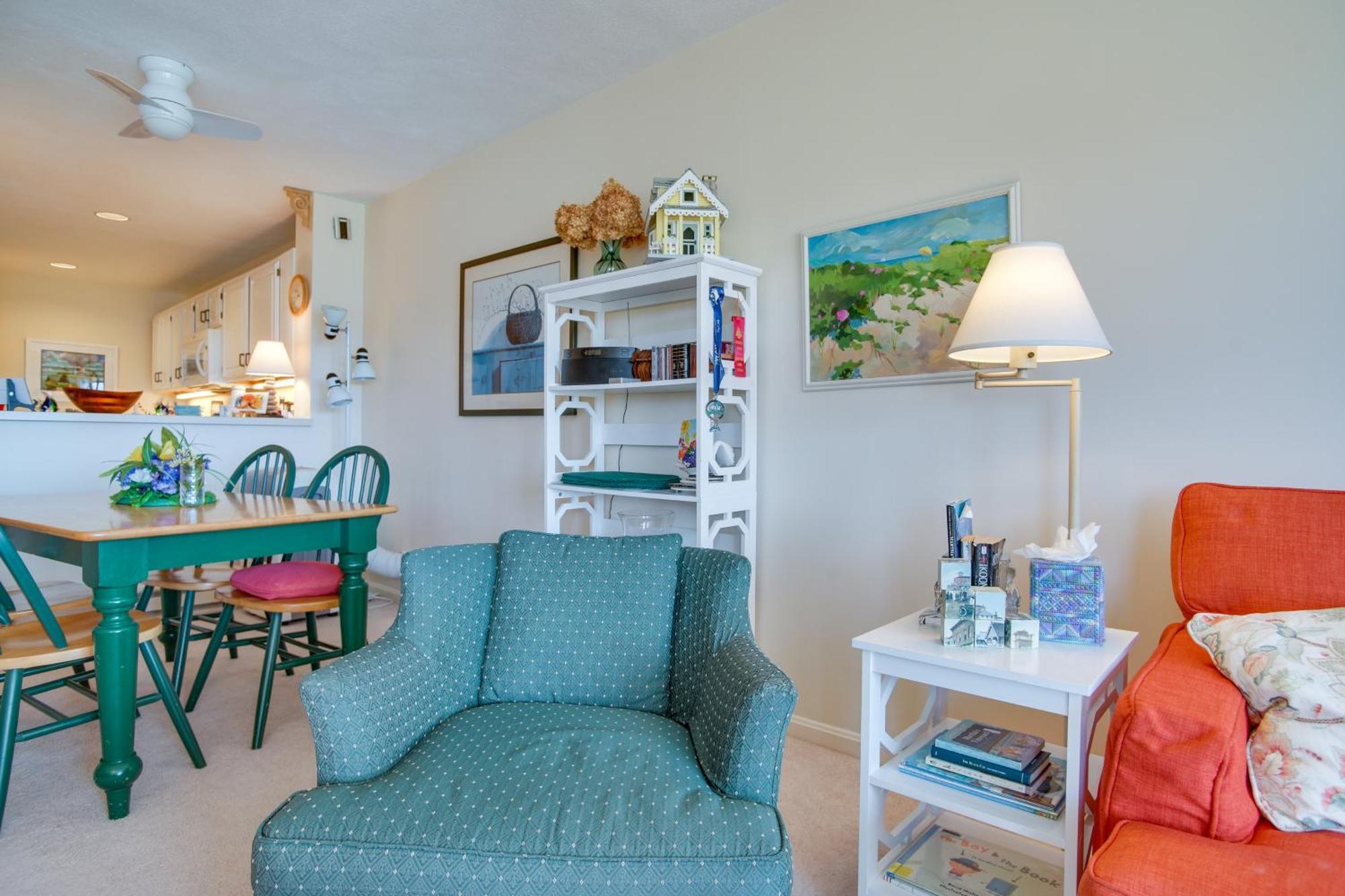 Breezy Oak Bluffs Condo - Steps To Inkwell Beach! Eksteriør bilde